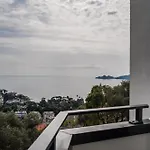 - Vista Mare Panoramica Con Piscina Daire *